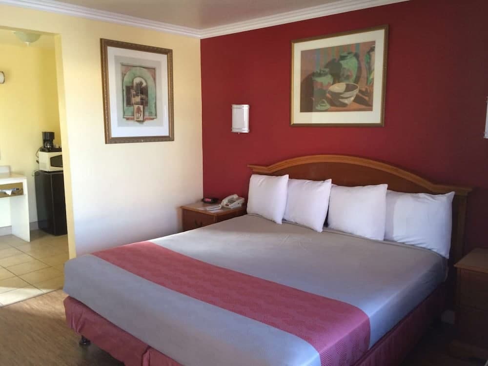 Vagabond Inn Hemet gallery photo in Hemet, CA — image 12