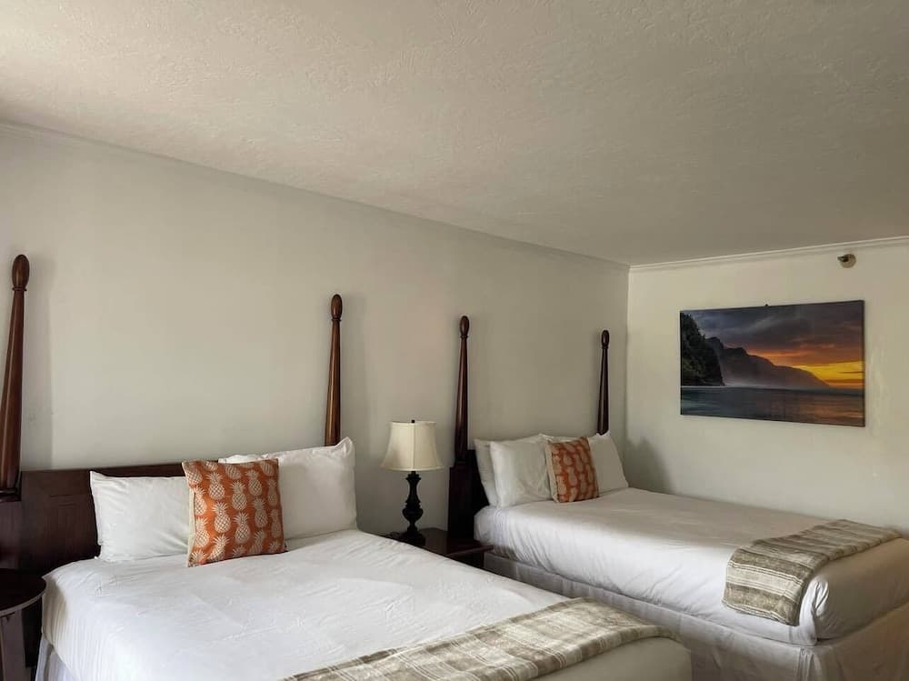 2417 at Lihue Oceanfront Resort interior in Lihue, HI — gallery photo 2