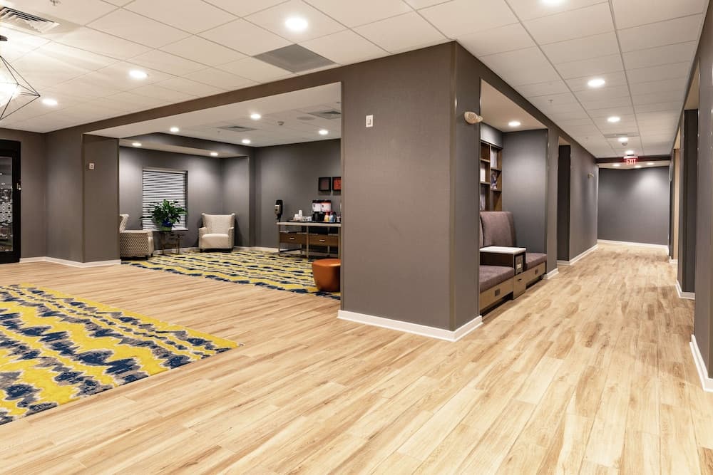 Hampton Inn & Suites Columbia Killian Road property views in Columbia, SC — gallery photo 3