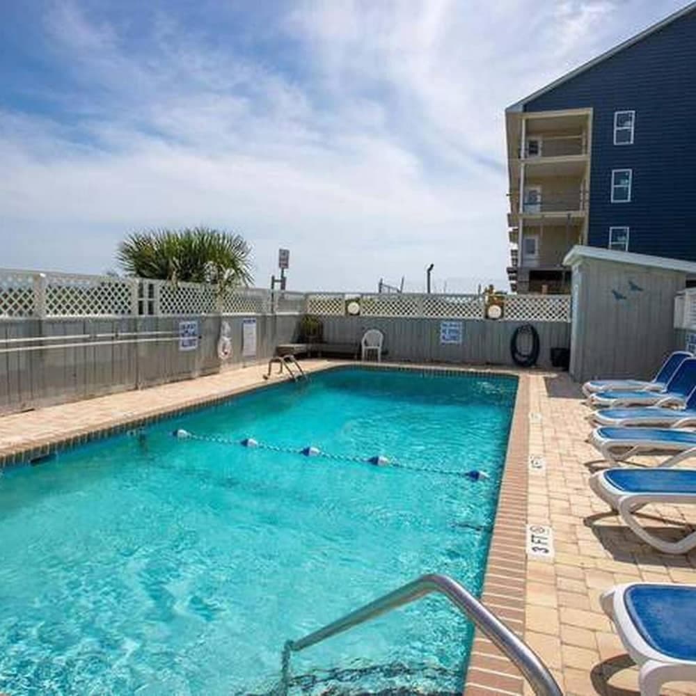 Beachy Condo Right on Oceanfront interior in North Myrtle Beach, SC — gallery photo 2