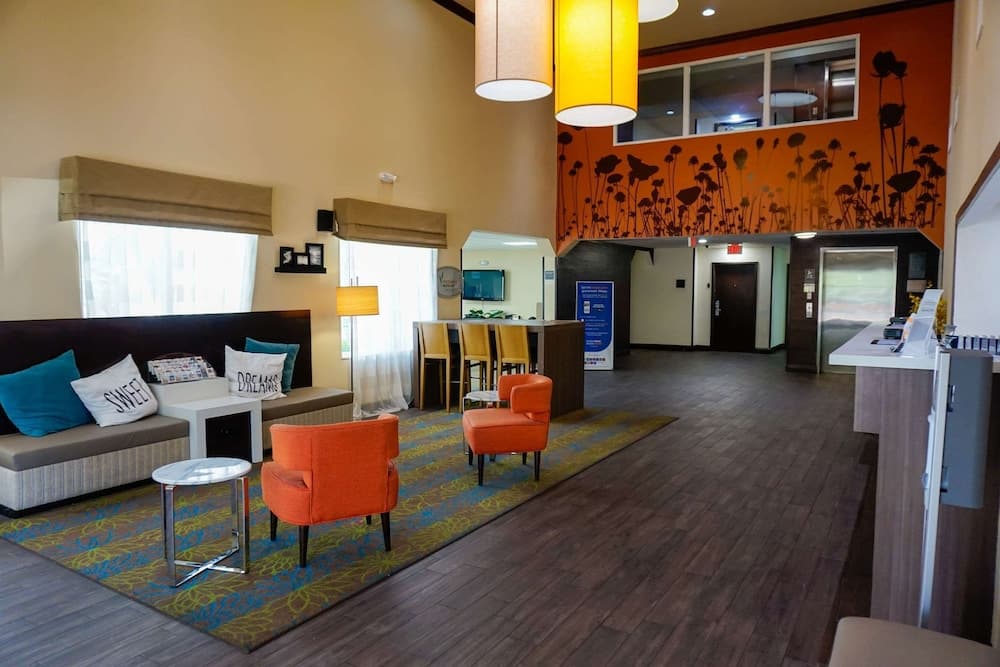Sleep Inn & Suites Fort Lauderdale Airport property views in Dania Beach, FL — gallery photo 3