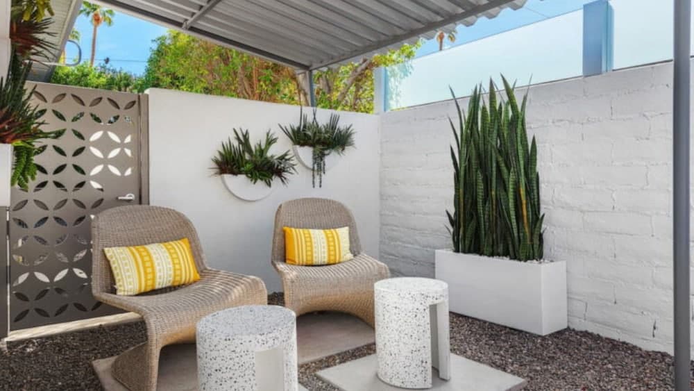 Limon Palm Springs property views in Palm Springs, CA — gallery photo 3