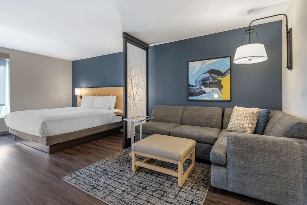 Hyatt Place Indianapolis Carmel interior in Carmel, IN — gallery photo 2