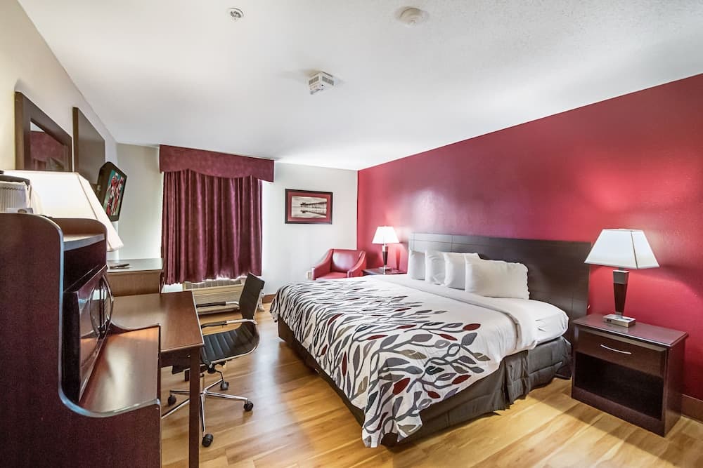 Clarion Pointe property views in High Point, NC — gallery photo 3
