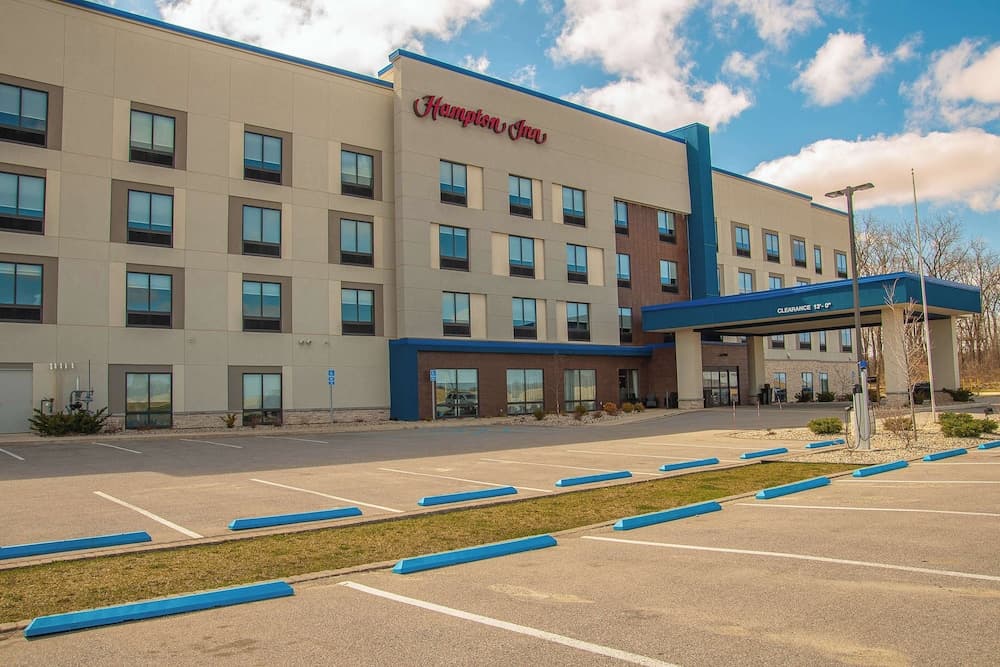 Hampton Inn Wabash featured exterior or lobby in Wabash, IN — similar hotel