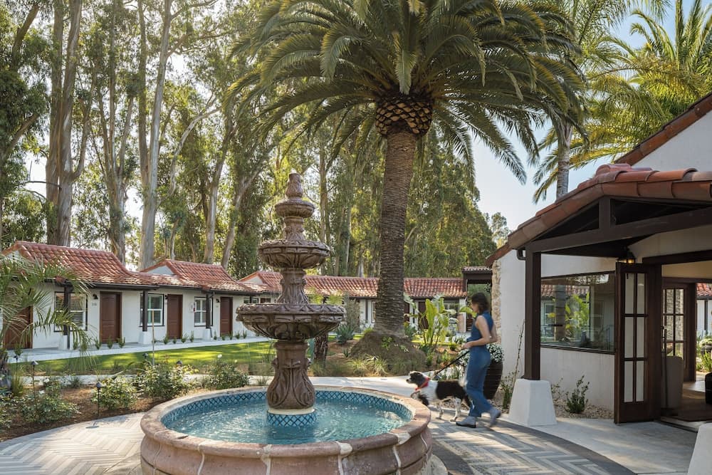 Casia inn property views in Sonoma, CA — gallery photo 3
