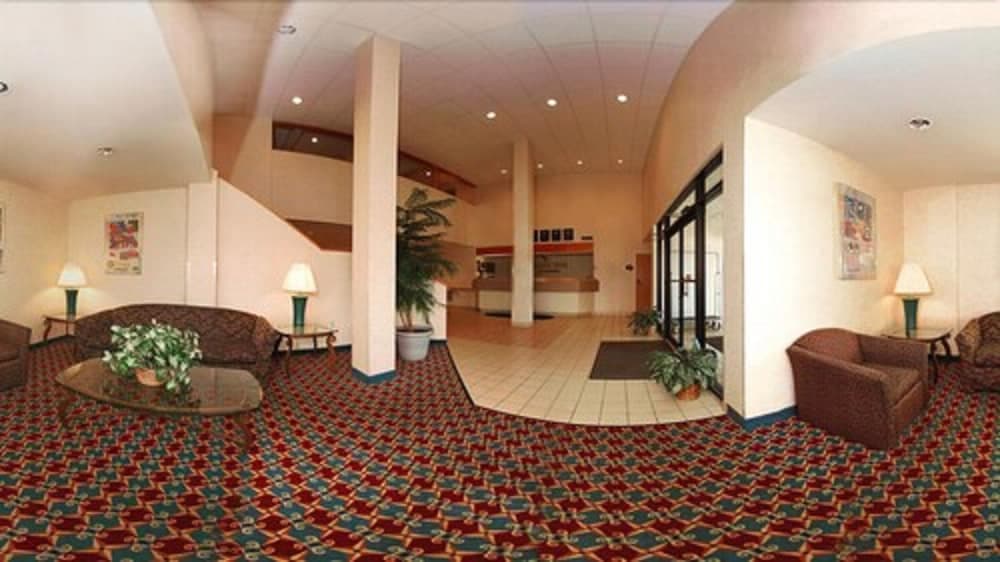Sleep Inn Johnstown - Richland Town Center interior in Johnstown, PA — gallery photo 2