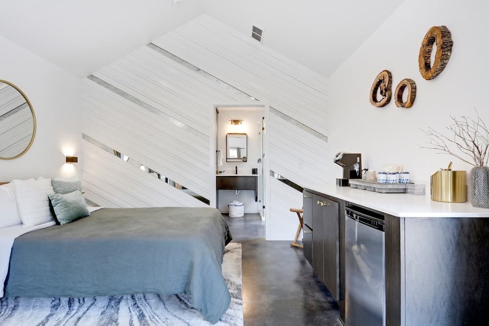 Lucky Arrow Retreat - Dripping Springs gallery photo in Dripping Springs, TX — image 23