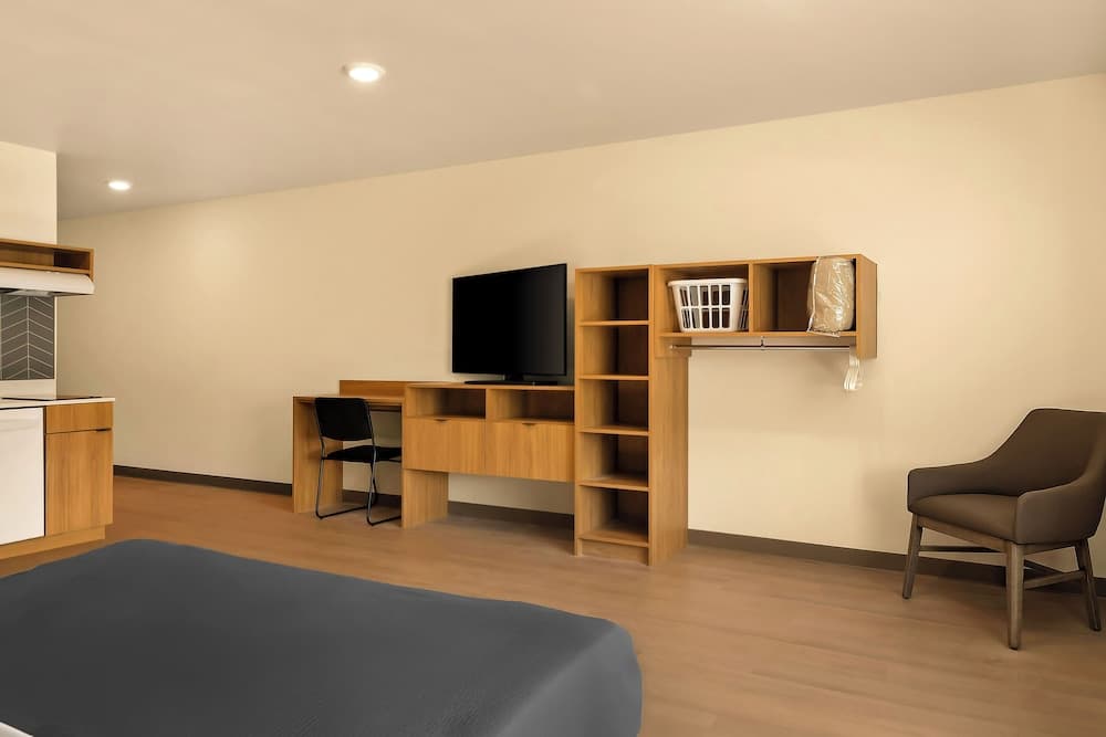 LivAway Suites- Syracuse gallery photo in Syracuse, NY — image 19