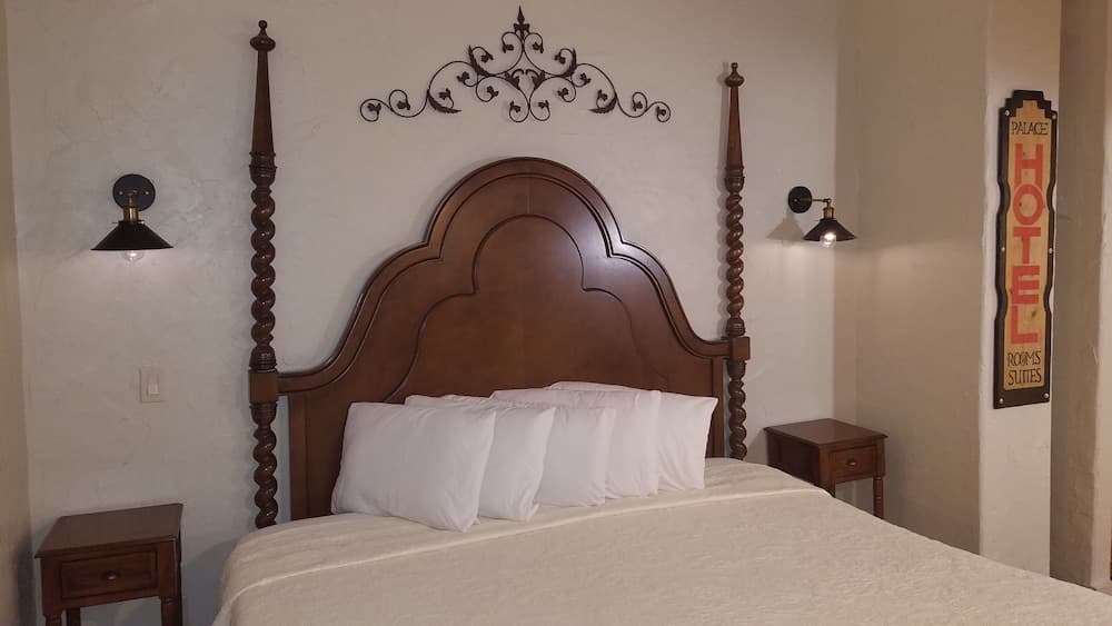 Palace Hotel interior in Silver City, NM — gallery photo 2