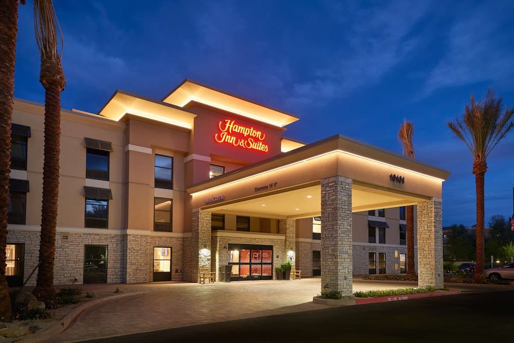 Hampton Inn & Suites Phoenix/Scottsdale on Shea Boulevard featured exterior or lobby in Scottsdale, AZ — similar hotel