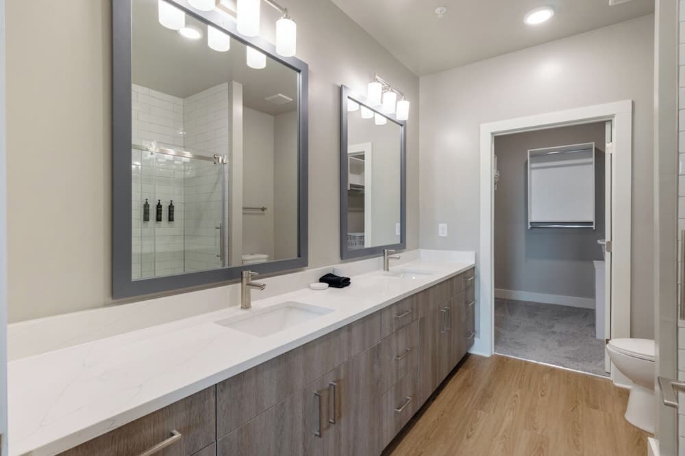 Landing Santa Rosa Beach interior in Santa Rosa Beach — gallery photo 2