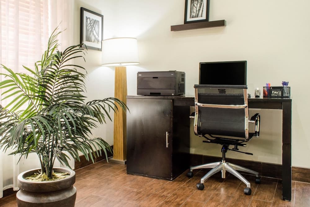 Sleep Inn & Suites Metairie - New Orleans West gallery photo in Metairie, LA — image 35