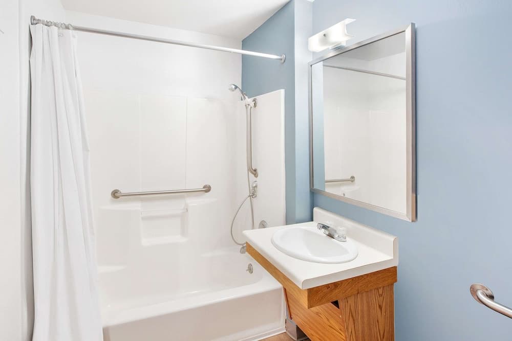 WoodSpring Suites Brownsville gallery photo in Brownsville, TX — image 19
