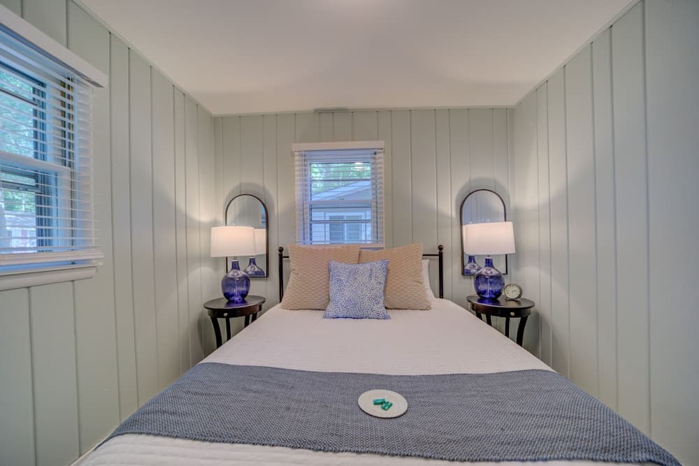 Scenic Drive Resort by DreamStay gallery photo in Muskegon, MI — image 123