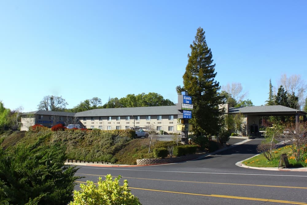 Aladdin Inn — hotel in Sonora, California