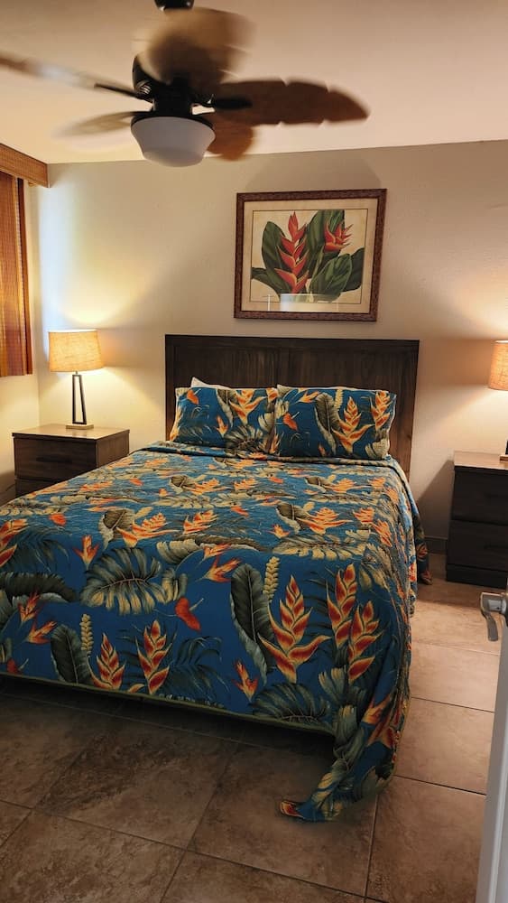 Kamaole Beach Club interior in Kihei, HI — gallery photo 2