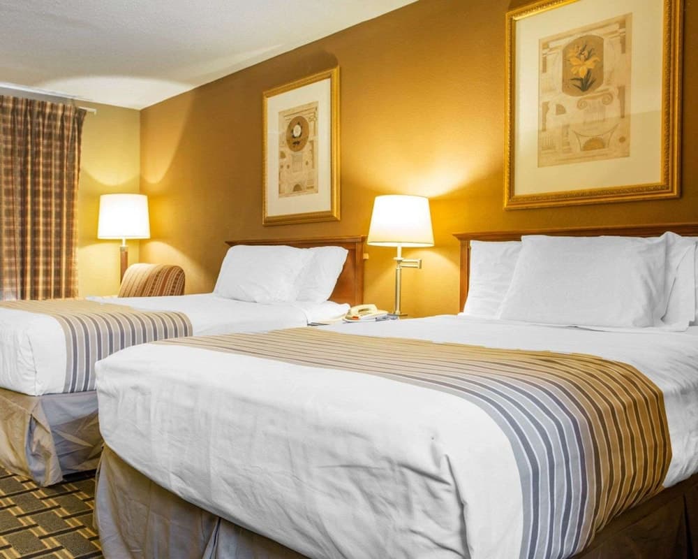 Econo Lodge Acworth East property views in Acworth, GA — gallery photo 3