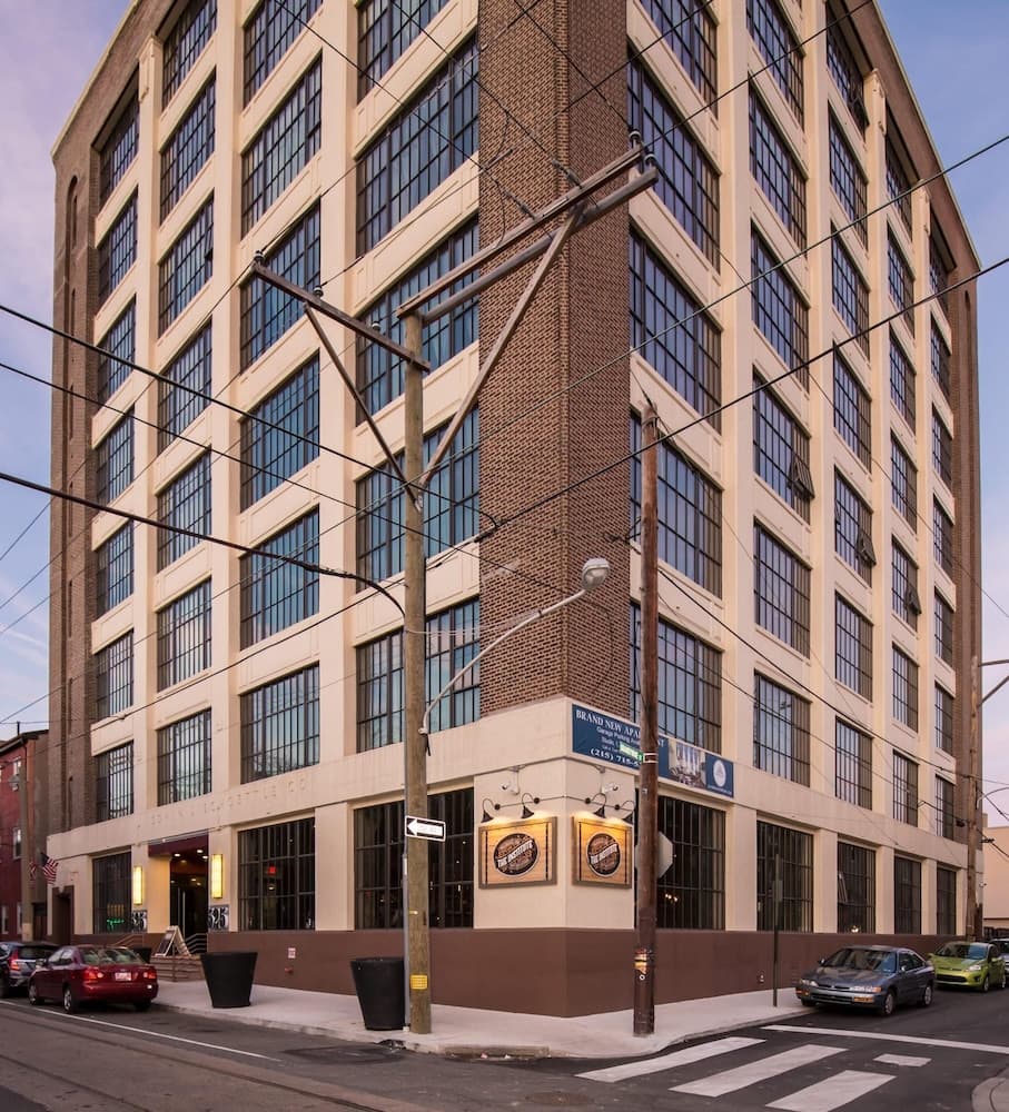 Sosuite 2BR Apt w Balcony, W/d, Gym, On-site Bar featured exterior or lobby in Philadelphia, PA — similar hotel