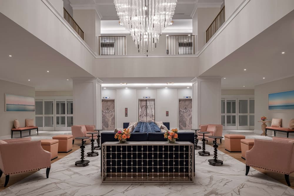 Embassy Suites by Hilton Charleston Harbor Mt. Pleasant interior in Mount Pleasant, SC — gallery photo 2