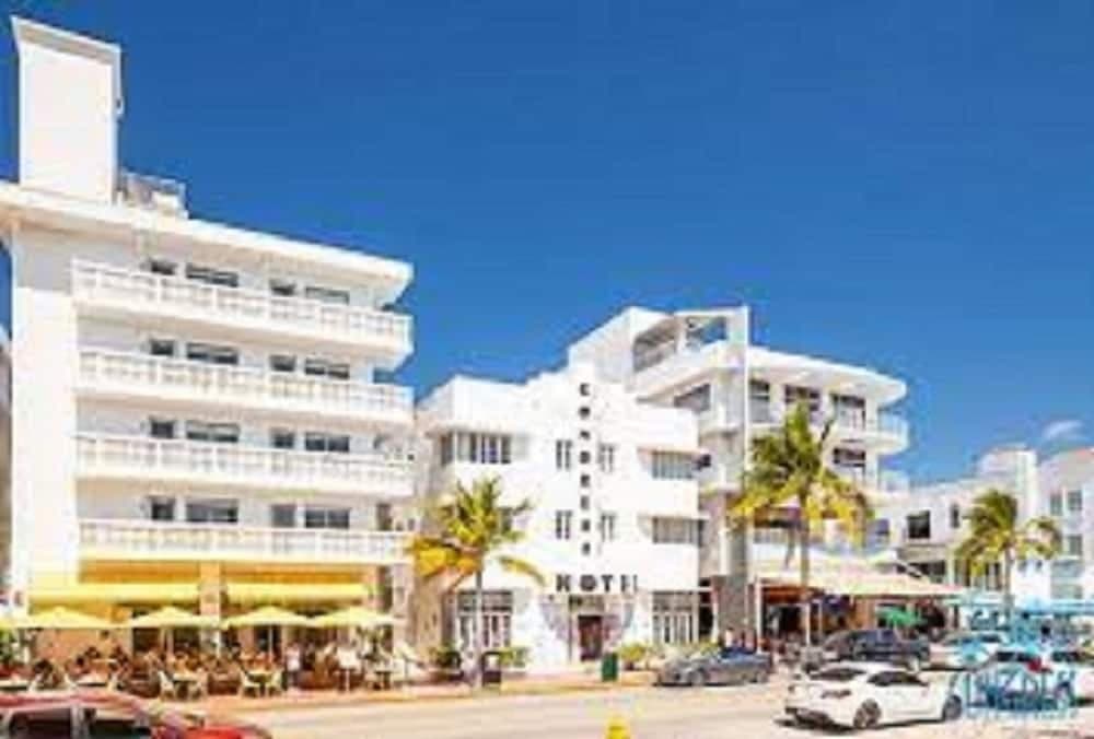 Ocean Drive Studios Beach Front featured exterior or lobby in Miami Beach, FL — similar hotel