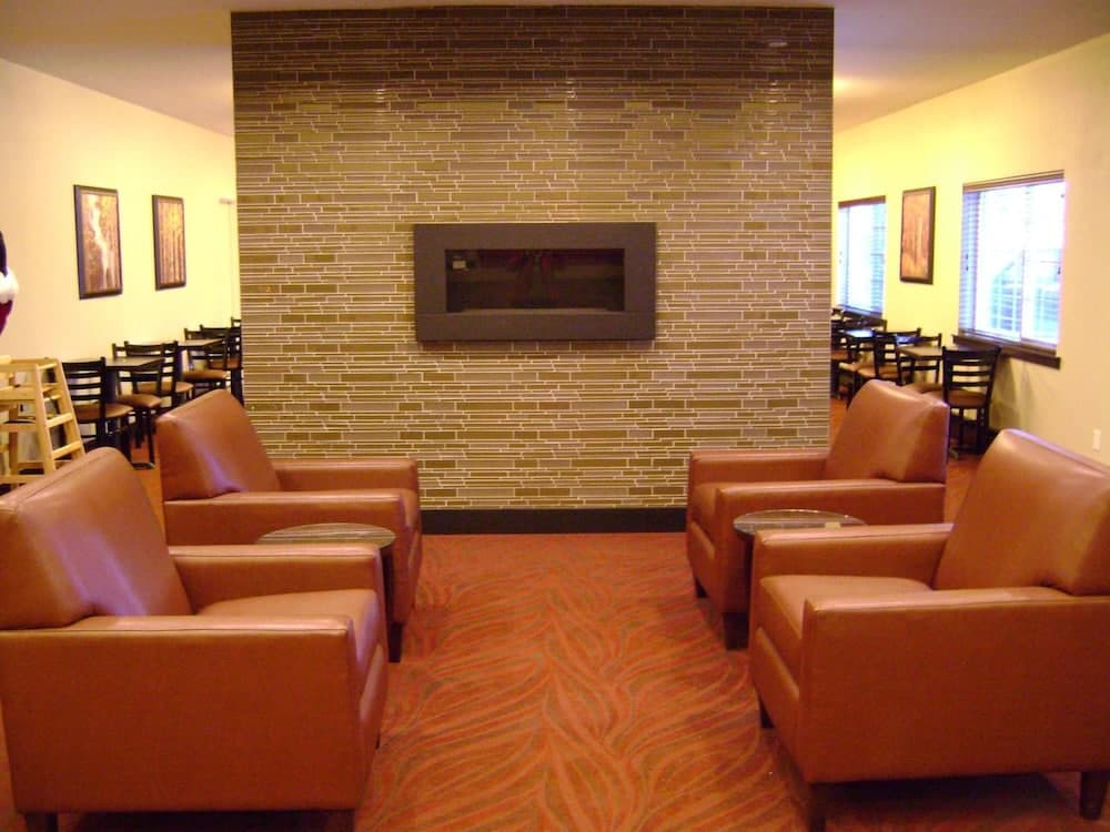 Aspen Hotel Soldotna property views in Soldotna, AK — gallery photo 3
