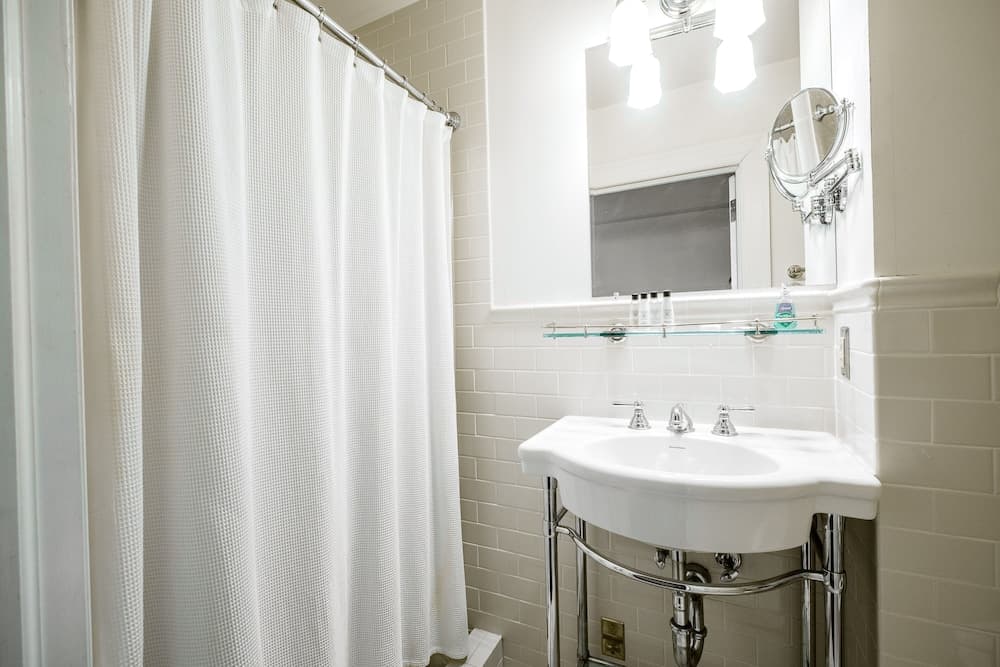 Hotel 340 gallery photo in St. Paul, MN — image 88