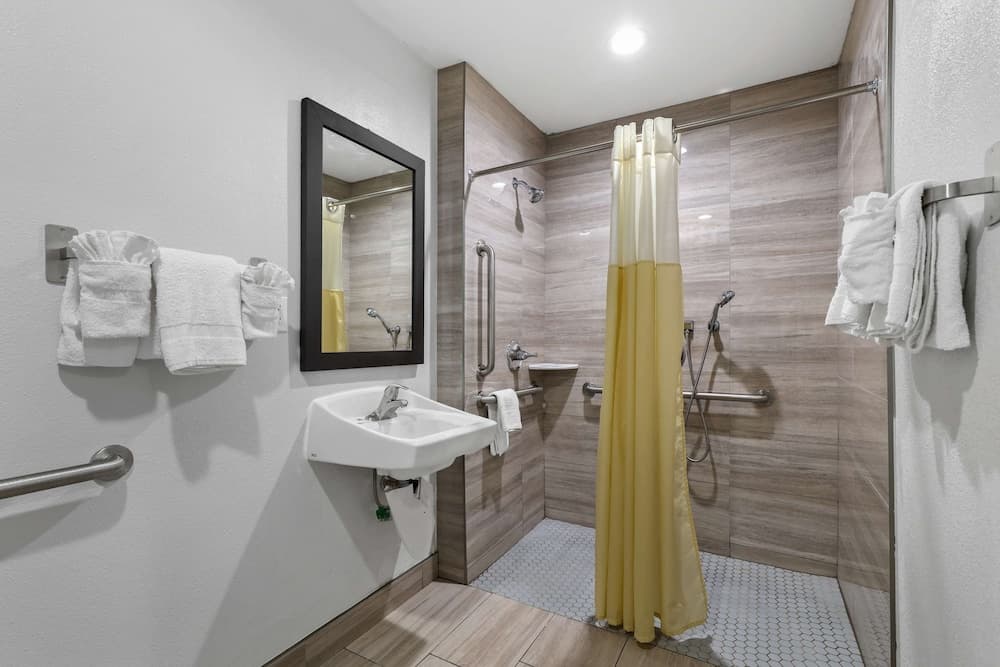 Studio 6 Suites Escondido, CA gallery photo in Escondido, CA — image 22