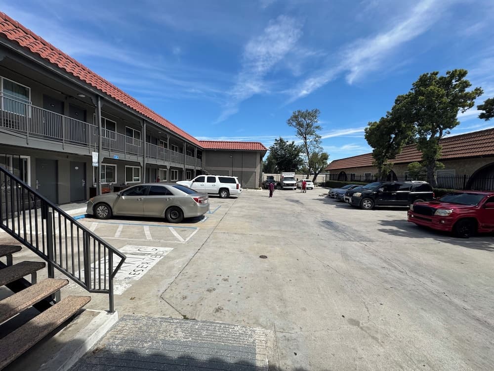 Vista Motel - Riverside gallery photo in Riverside, CA — image 6
