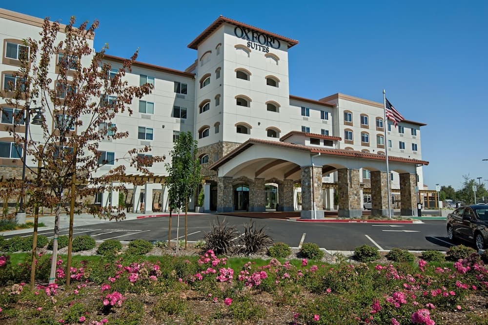 Oxford Suites Sonoma County gallery photo in Rohnert Park, CA — image 30