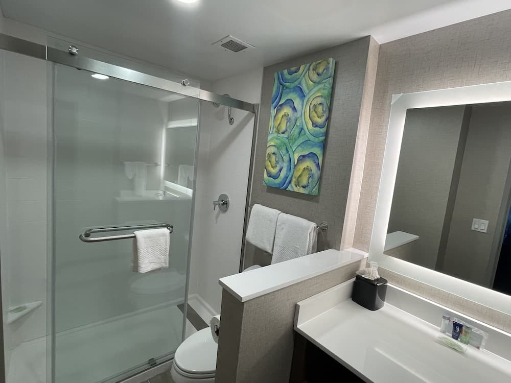 MainStay Suites Oak Brook Terrace-Chicago interior in Villa Park, IL — gallery photo 2