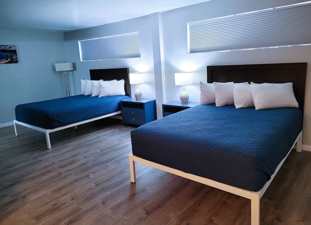Cerulean Hotel property views in Klamath Falls, OR — gallery photo 3