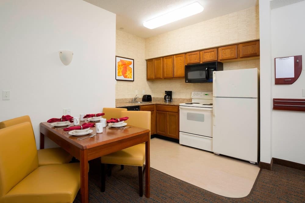 Residence Inn by Marriott Olathe Kansas City property views in Olathe, KS — gallery photo 3