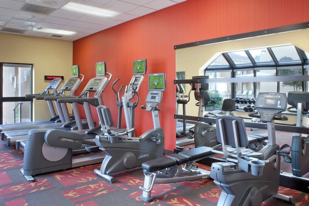 Courtyard by Marriott Columbus interior in Columbus, GA — gallery photo 2