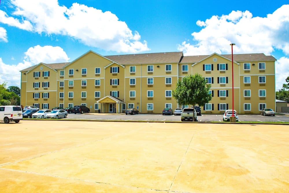 Siegel Select Alexandria featured exterior or lobby in Alexandria, LA — similar hotel