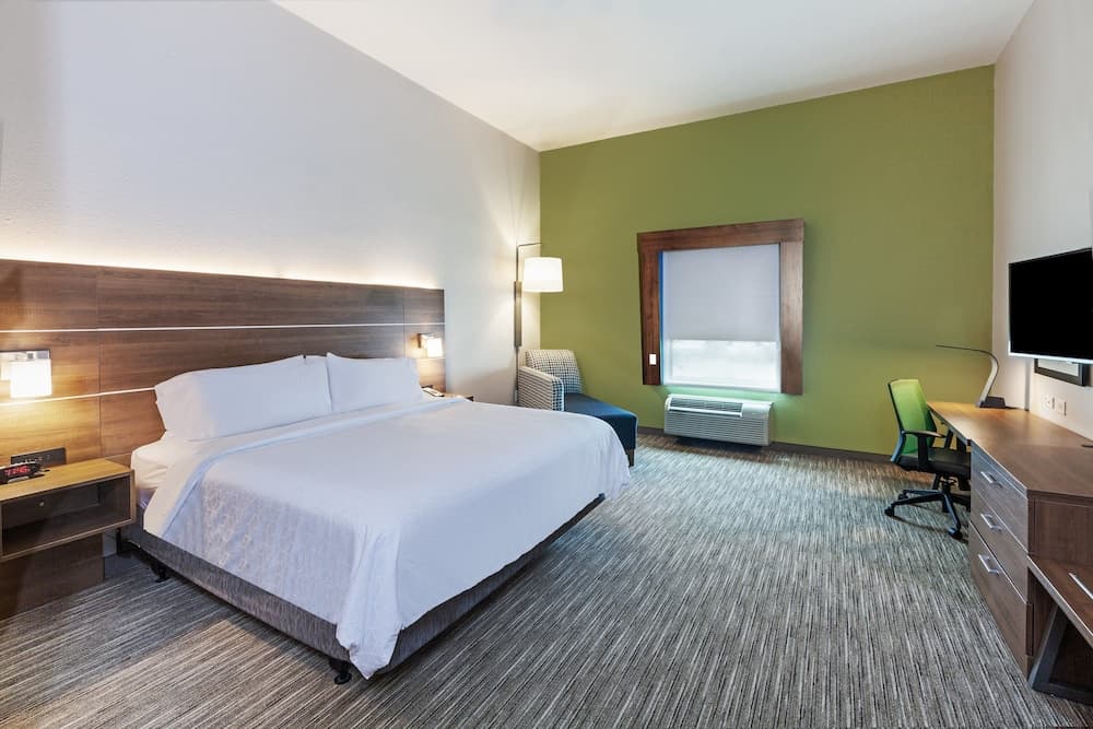 Holiday Inn Express Hotel & Suites PORT ARTHUR by IHG gallery photo in Port Arthur, TX — image 13