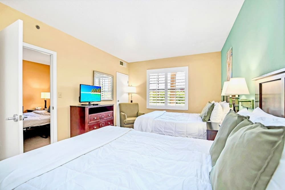 Condo Near Universal Studios With Pool , Hot Tub featured exterior or lobby in Orlando, FL — similar hotel