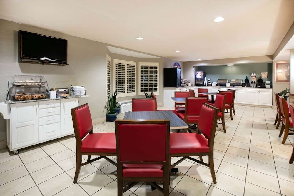 Baymont Inn & Suites by Wyndham Braselton featured exterior or lobby in Braselton, GA — similar hotel