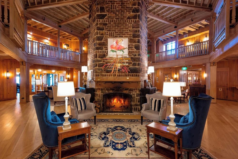 Grand Hotel Golf Resort & Spa, Autograph Collection interior in Fairhope, AL — gallery photo 2