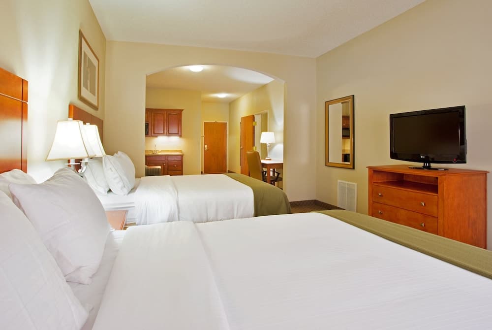 Holiday Inn Express Hotel & Suites Goshen by IHG gallery photo in Goshen, IN — image 65