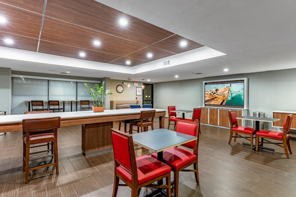 Holiday Inn Express Harlingen by IHG gallery photo in Harlingen, TX — image 54