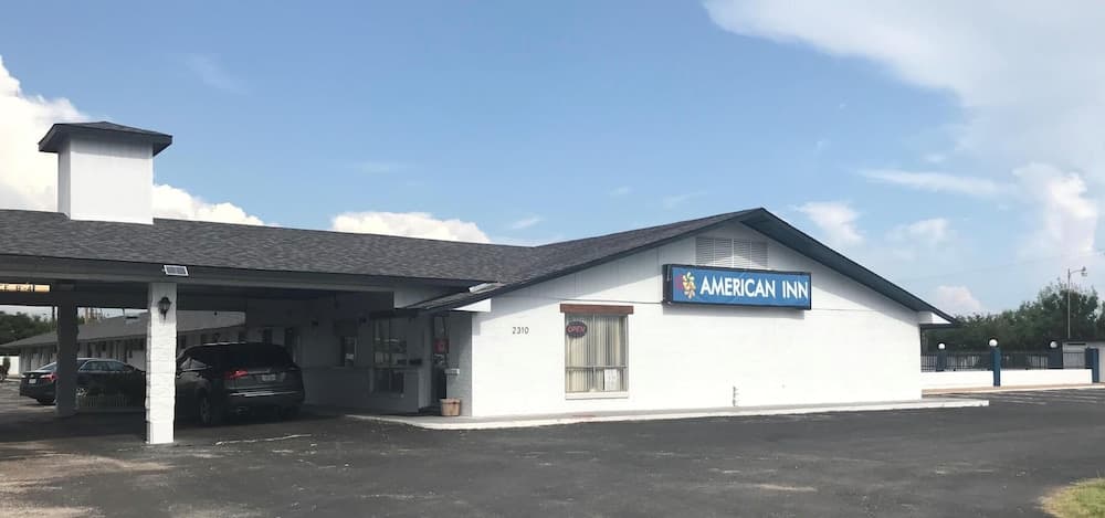 American Inn by OYO Colorado City I-20 featured exterior or lobby in Colorado City, TX — similar hotel