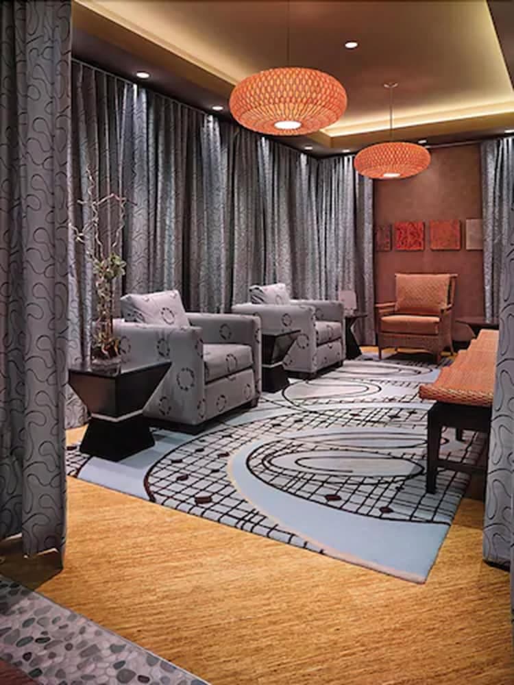 Ameristar Casino Resort and Spa property views in St. Charles, MO — gallery photo 3
