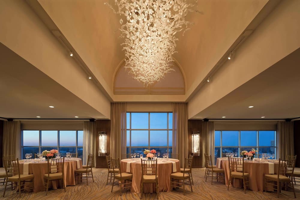Hyatt Regency Sacramento interior in Sacramento, CA — gallery photo 2