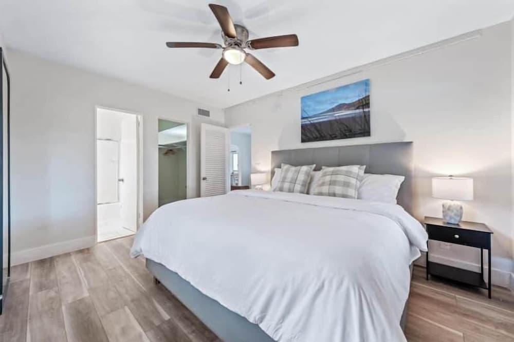INLET PALM BEACHES featured exterior or lobby in Singer Island — similar hotel