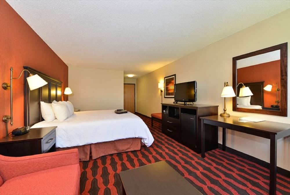 Hampton Inn Sturgis-Lagrange Area gallery photo in Sturgis, MI — image 27