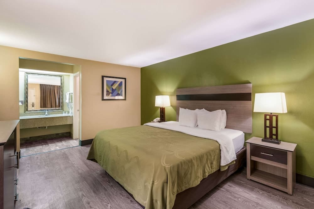 Quality Inn & Suites Garland - East Dallas gallery photo in Garland, TX — image 22
