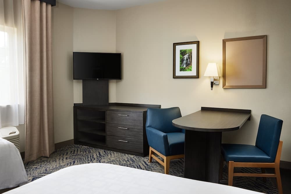 Candlewood Suites I-26 at Northwoods Mall by IHG gallery photo in North Charleston, SC — image 20