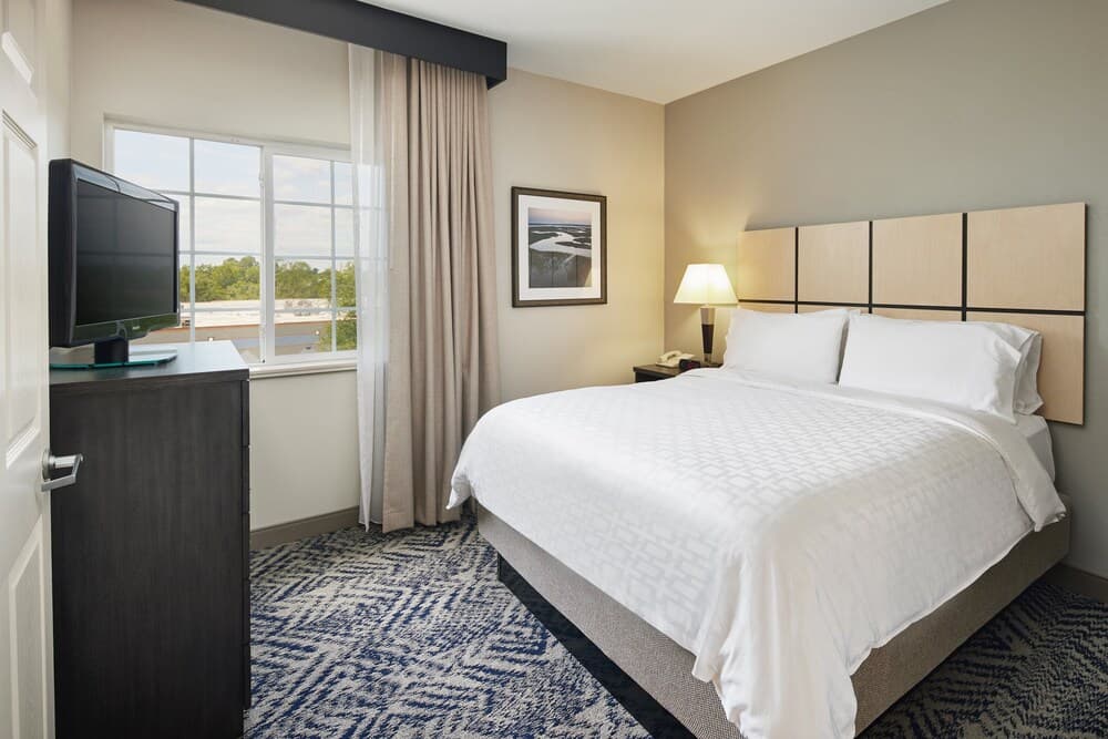 Candlewood Suites I-26 at Northwoods Mall by IHG gallery photo in North Charleston, SC — image 11