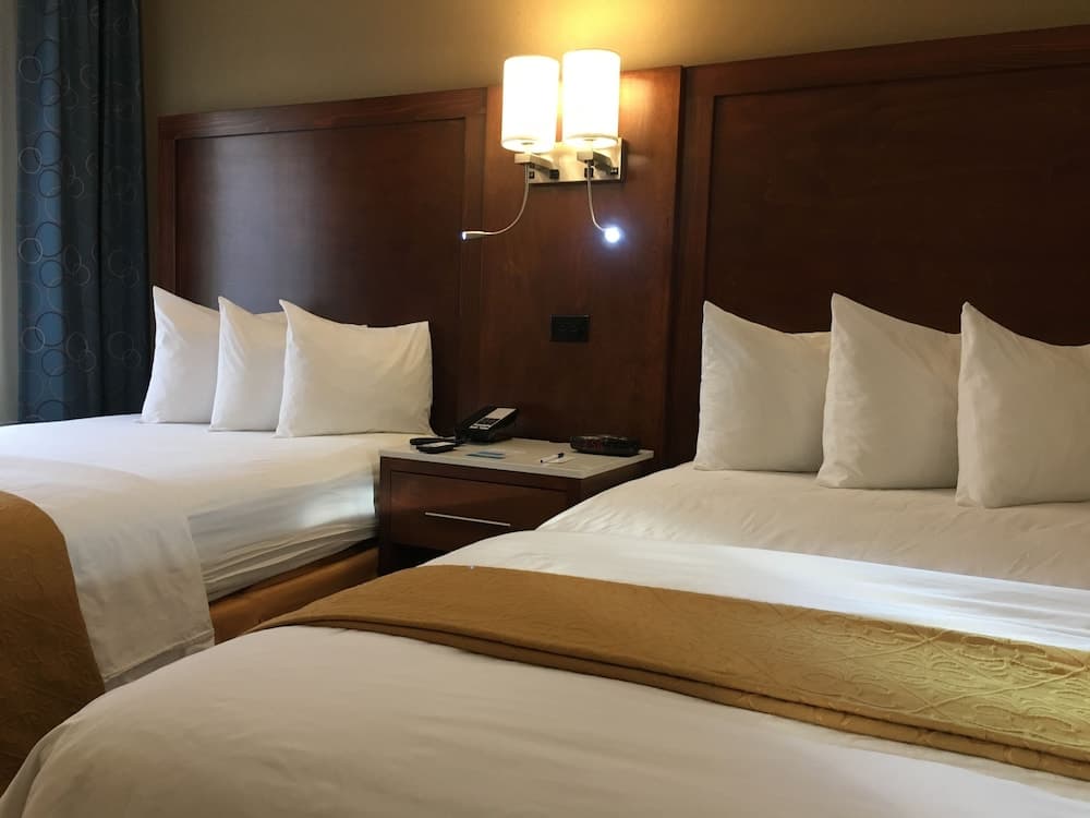 MainStay Suites John Wayne Airport by Choice Hotels gallery photo in Santa Ana, CA — image 46